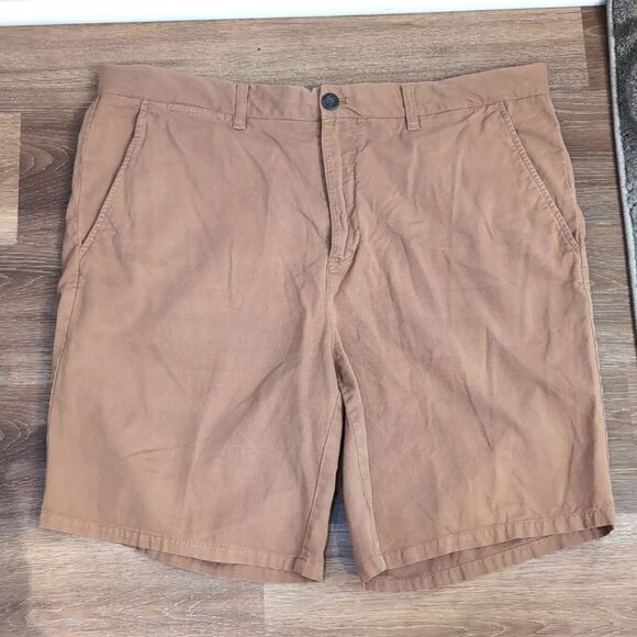 Johnnie-O Men’s Khaki 9” Size 38 Shorts - Picture 1 of 8